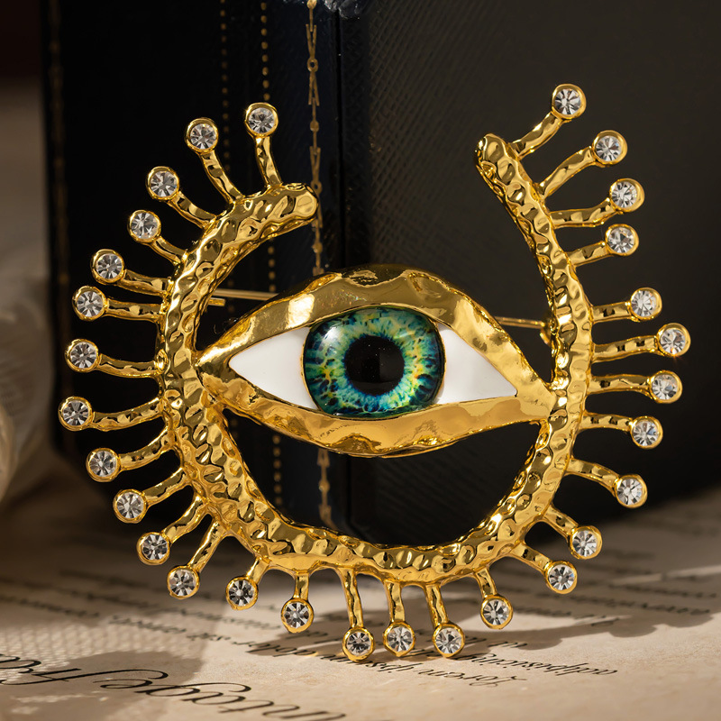 Vintage Collectible Pins - New Evil Eye Badges Cosplay Anime
