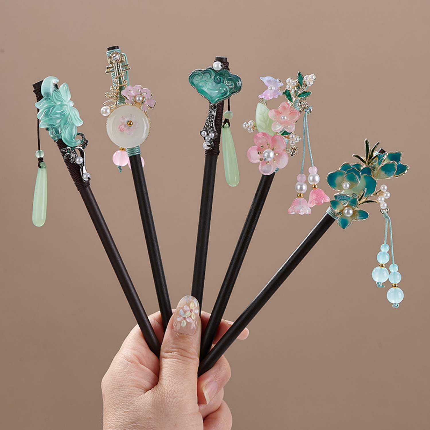 Vintage Flower Hairpin For Wom - огляд і ціна Vintage Collectible Item