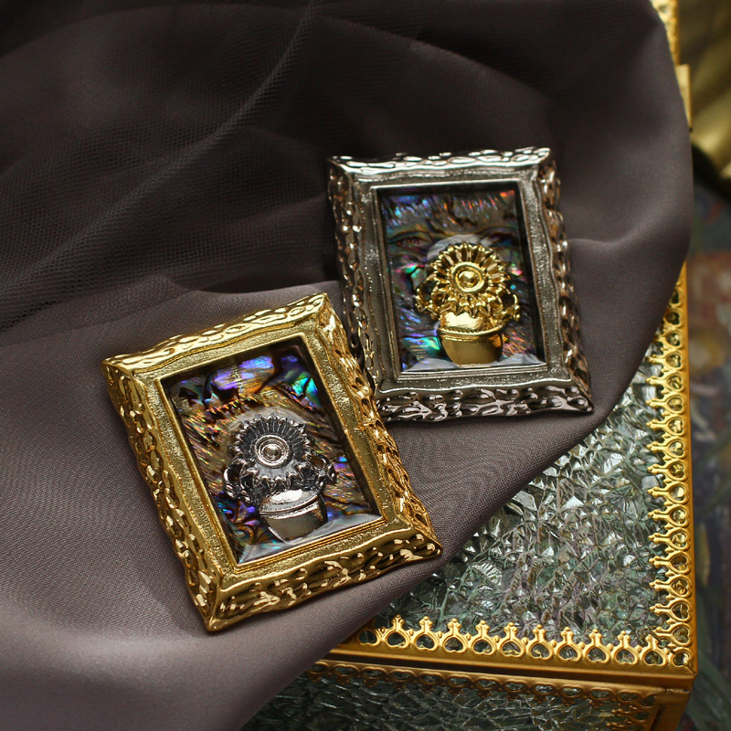 Muylinda Vintage Van Gogh Sunf - огляд і ціна Vintage Collectible Pins