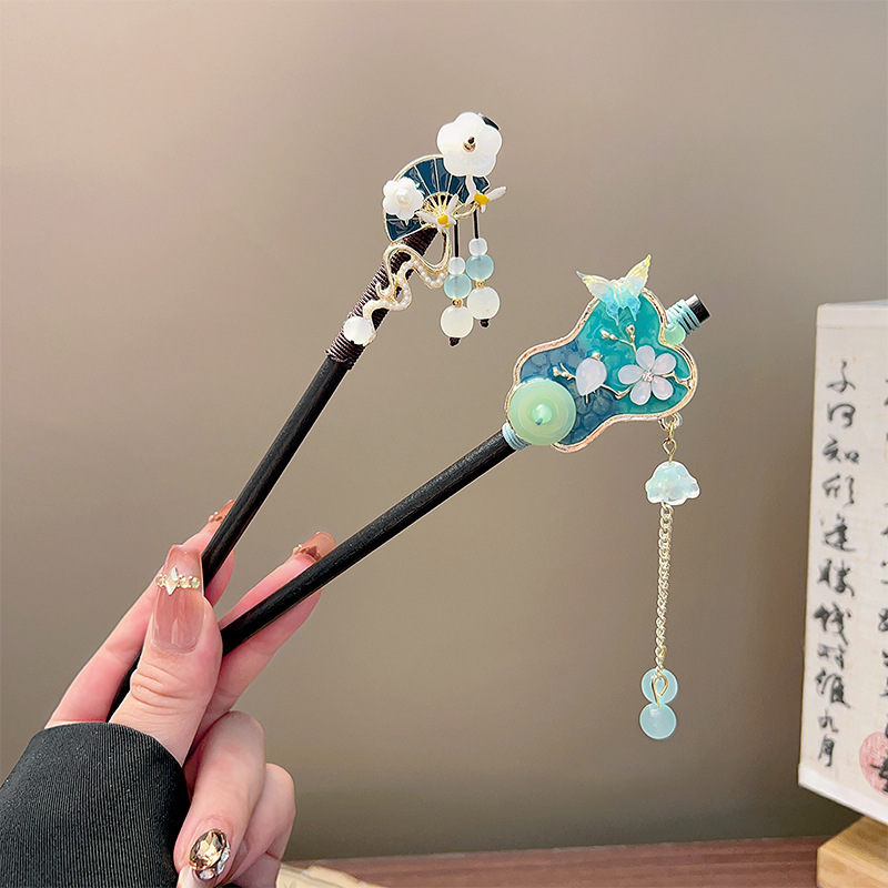 Classic Tassel Hair Stick Blac - огляд і ціна Vintage Collectible Item
